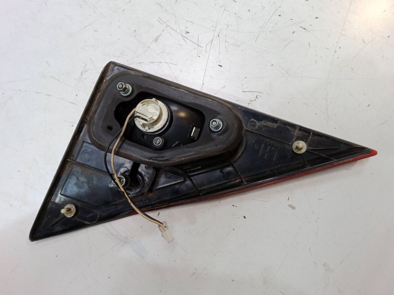 Recambio de piloto trasero porton izquierdo para ssangyong rodius i 2.7 xdi referencia OEM IAM   