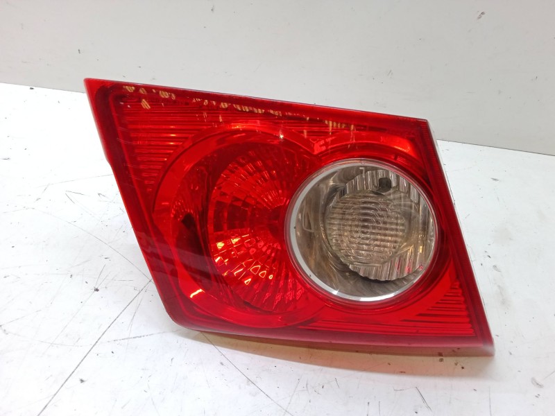 Recambio de piloto trasero porton izquierdo para chevrolet lacetti (j200) 2.0 d referencia OEM IAM   