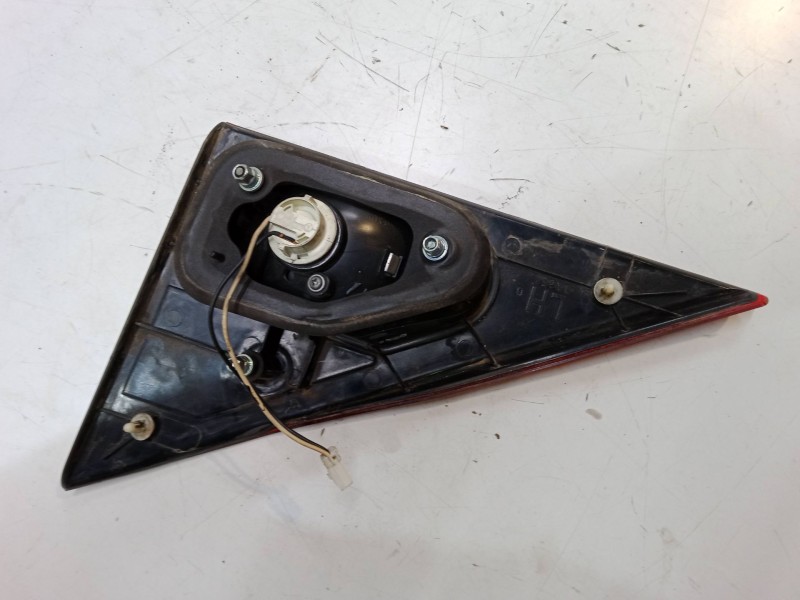 Recambio de piloto trasero porton izquierdo para ssangyong rodius i 2.7 xdi referencia OEM IAM   