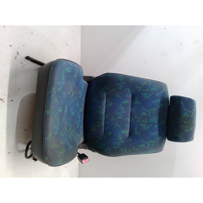 Recambio de asiento delantero derecho para peugeot 106 ii (1a_, 1c_) 1.1 i referencia OEM IAM   