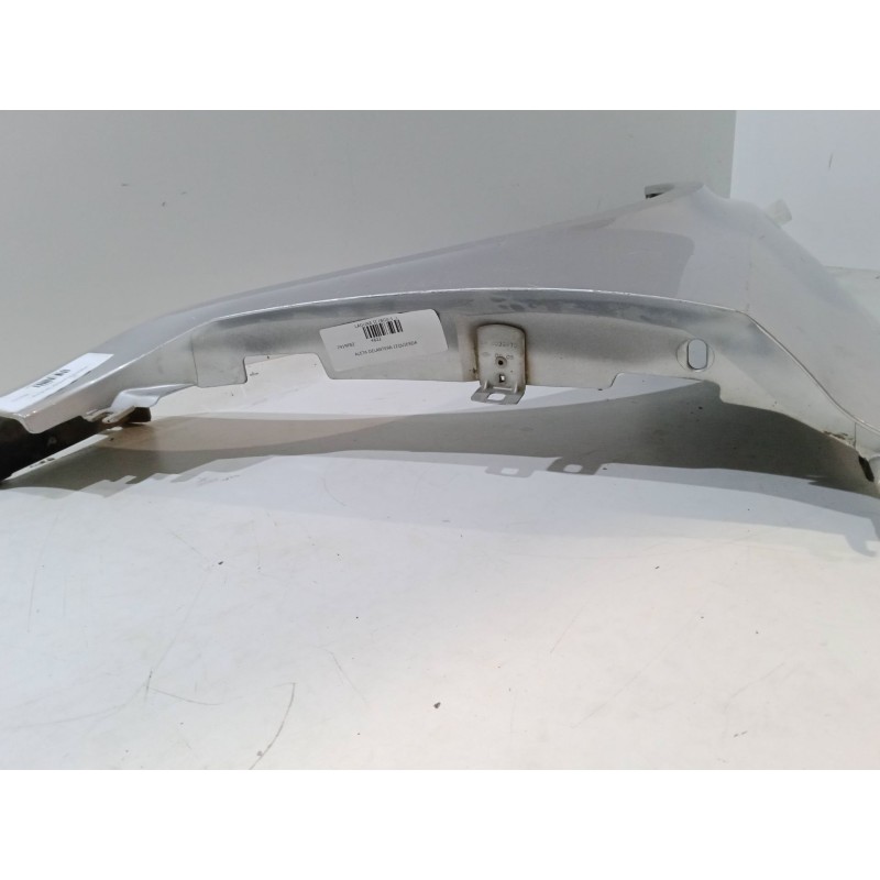 Recambio de aleta delantera izquierda para renault laguna ii (bg0/1_) 1.9 dci (bg1a, bg1w, bg0g) referencia OEM IAM   