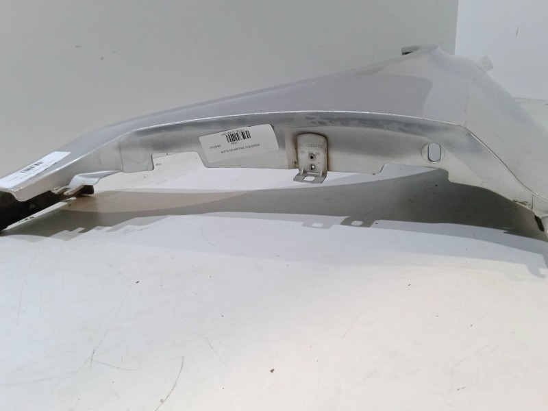 Recambio de aleta delantera izquierda para renault laguna ii (bg0/1_) 1.9 dci (bg1a, bg1w, bg0g) referencia OEM IAM   