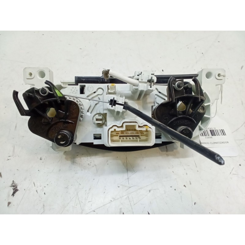 Recambio de mando climatizador para dacia sandero ii 1.5 dci 75 / blue dci 75 (b8jw, b8m4, b8ah, b8m7, b8m6) referencia OEM IAM 