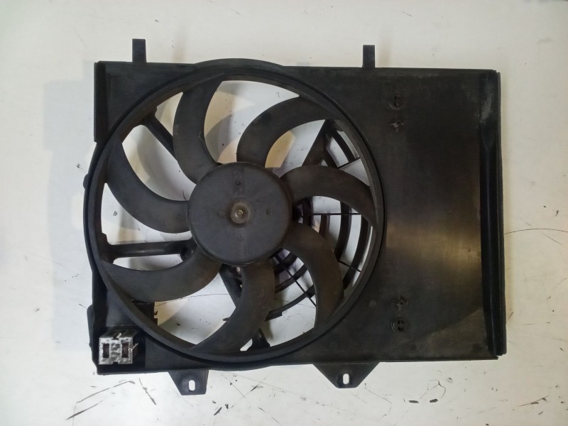 Recambio de electroventilador para citroën c4 cactus 1.6 hdi 90 referencia OEM IAM 9801666680 T300093A FS2083