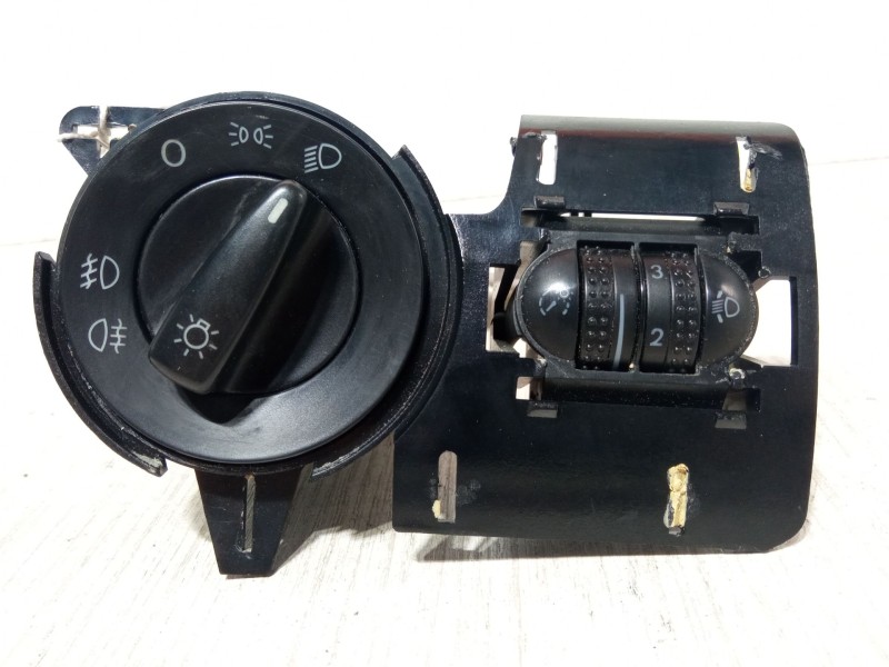 Recambio de conmutador de luces para volkswagen passat b5.5 variant (3b6) 1.9 tdi referencia OEM IAM TC41CO941531A  CIA-T 1393