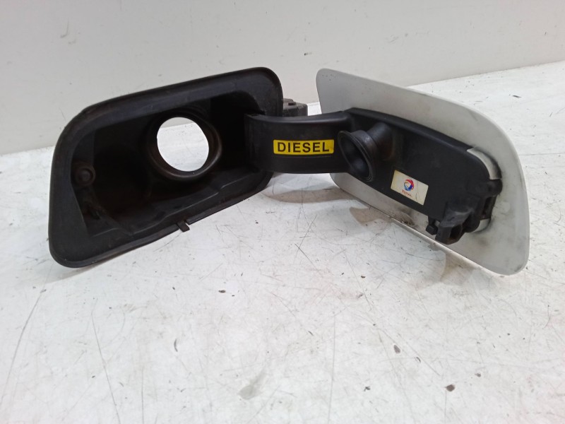 Recambio de tapa exterior combustible para citroën c4 grand picasso ii (da_, de_) 2.0 bluehdi 150 referencia OEM IAM   