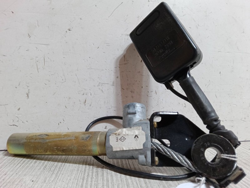 Recambio de anclaje cinturon delantero izquierdo para renault megane i coach (da0/1_) 1.4 16v (da0d, da1h, da0w, da10) referenci