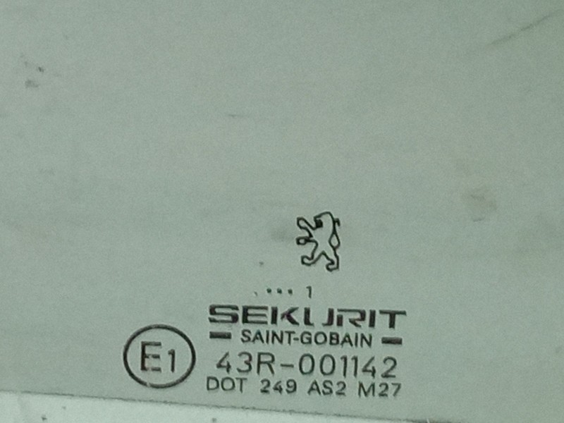 Recambio de luna puerta delantera derecha para peugeot 306 break (7e, n3, n5) 2.0 hdi 90 referencia OEM IAM   