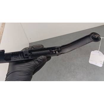 BRAZO LIMPIA DELANTERO IZQUIERDO 