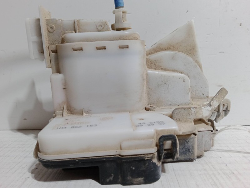 Recambio de cerradura puerta trasera izquierda para volkswagen golf iii (1h1) 1.6 referencia OEM IAM   