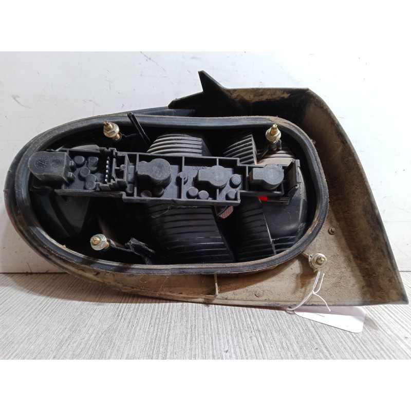 Recambio de piloto trasero derecho para renault megane i coach (da0/1_) 1.4 16v (da0d, da1h, da0w, da10) referencia OEM IAM    Recambio de piloto trasero derecho para renault megane i coach (da0/1_) 1.4 16v (da0d, da1h, da0w, da10) referencia OEM IAM