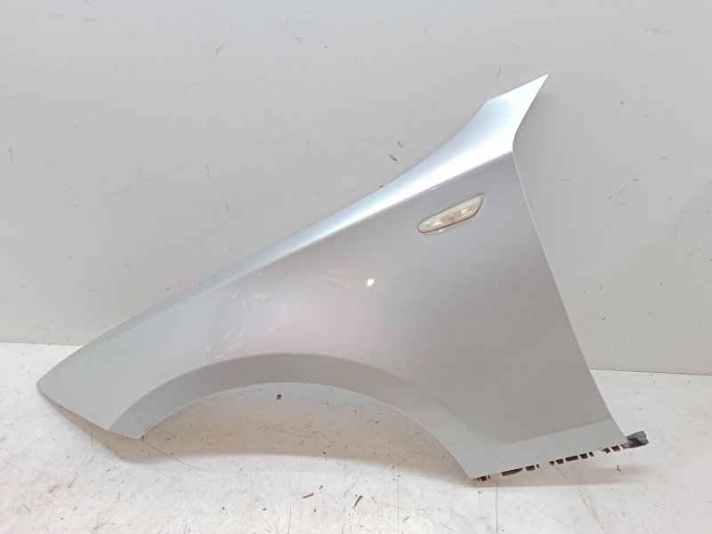 Recambio de aleta delantera izquierda para bmw 1 (e87) 116 i referencia OEM IAM   