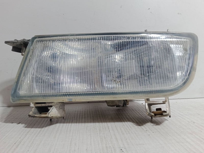 Recambio de faro antiniebla izquierdo para saab 9-5 (ys3e) 2.0 t referencia OEM IAM 5284526LH.89201931  