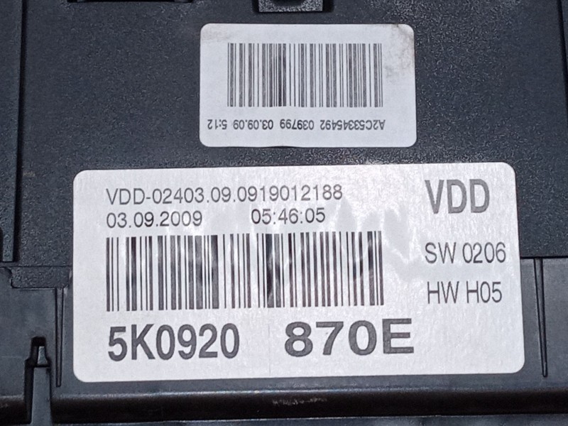 Recambio de cuadro instrumentos para volkswagen golf vi (5k1) 1.6 tdi referencia OEM IAM 5K0920870E  A2C53345492