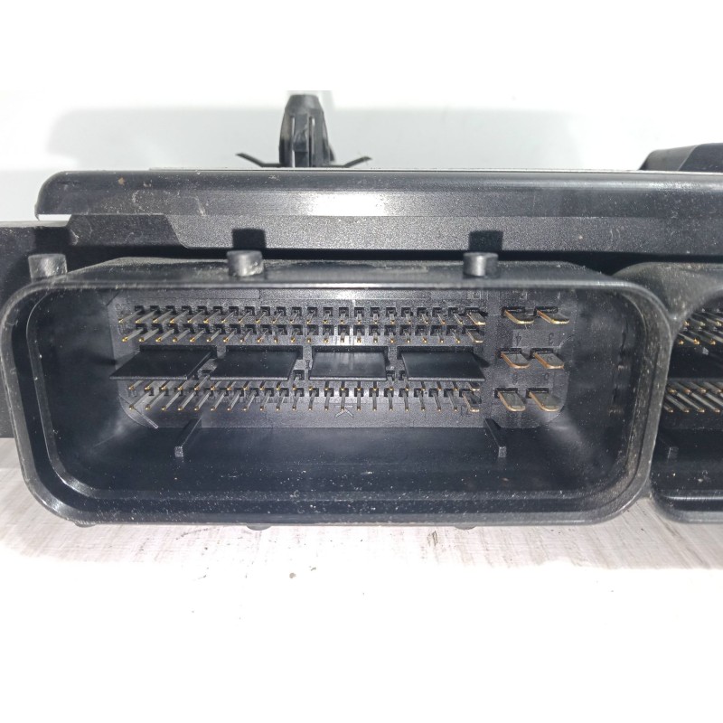 Recambio de centralita motor uce para volkswagen polo v (6r1, 6c1) 1.2 tsi 16v referencia OEM IAM 04E907309AF.0261S09531  