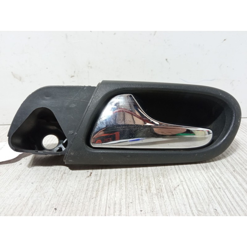 Recambio de maneta interior puerta delantera izquierda para mercedes-benz vaneo (414) 1.7 cdi (414.700) referencia OEM IAM A4147