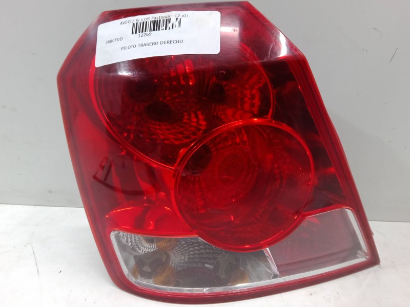 Recambio de piloto trasero derecho para chevrolet aveo / kalos hatchback (t200) 1.4 16v referencia OEM IAM   