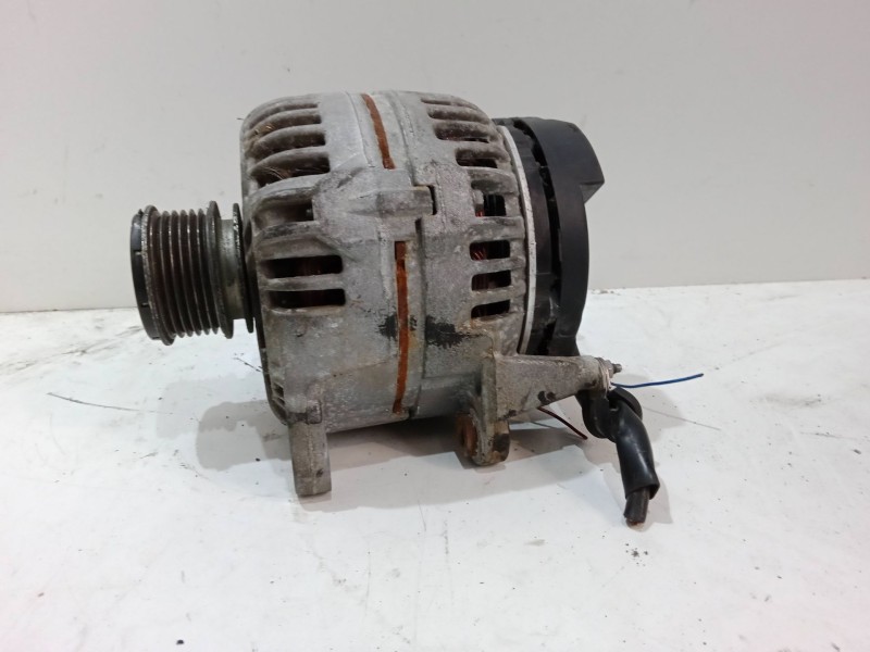 Recambio de alternador para seat ibiza iv (6j5, 6p1) 1.6 tdi referencia OEM IAM 06F903023F  