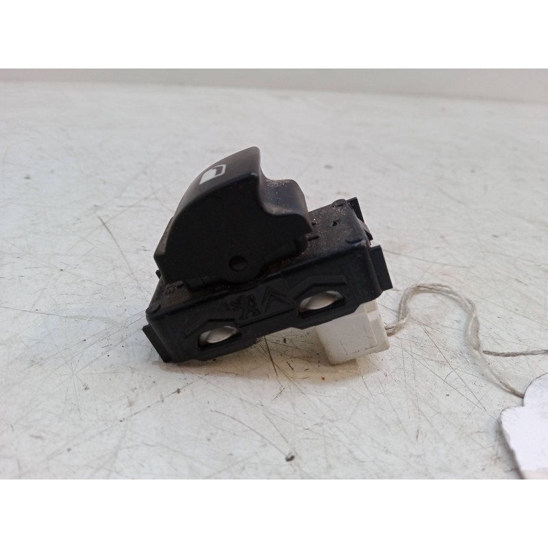 Recambio de mando elevalunas delantero derecho para citroën c4 grand picasso ii (da_, de_) 2.0 bluehdi 150 referencia OEM IAM   