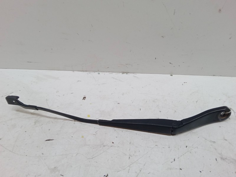 Recambio de brazo limpia delantero izquierdo para volvo v40 hatchback (525) d2 referencia OEM IAM   