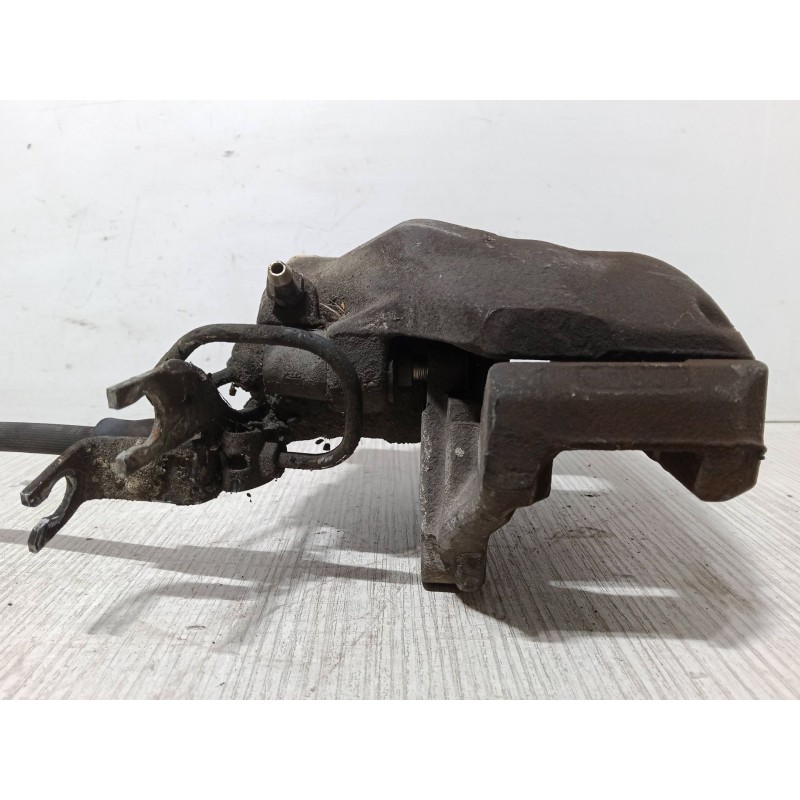 Recambio de pinza freno delantera izquierda para volkswagen passat b5.5 variant (3b6) 1.9 tdi referencia OEM IAM 076/3  
