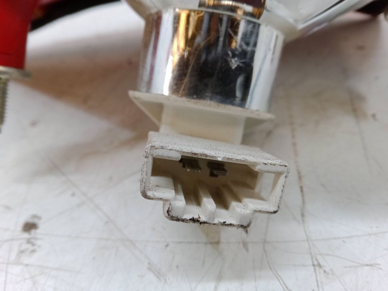 Recambio de piloto trasero porton derecho para volkswagen golf v (1k1) 2.0 tdi 16v referencia OEM IAM   