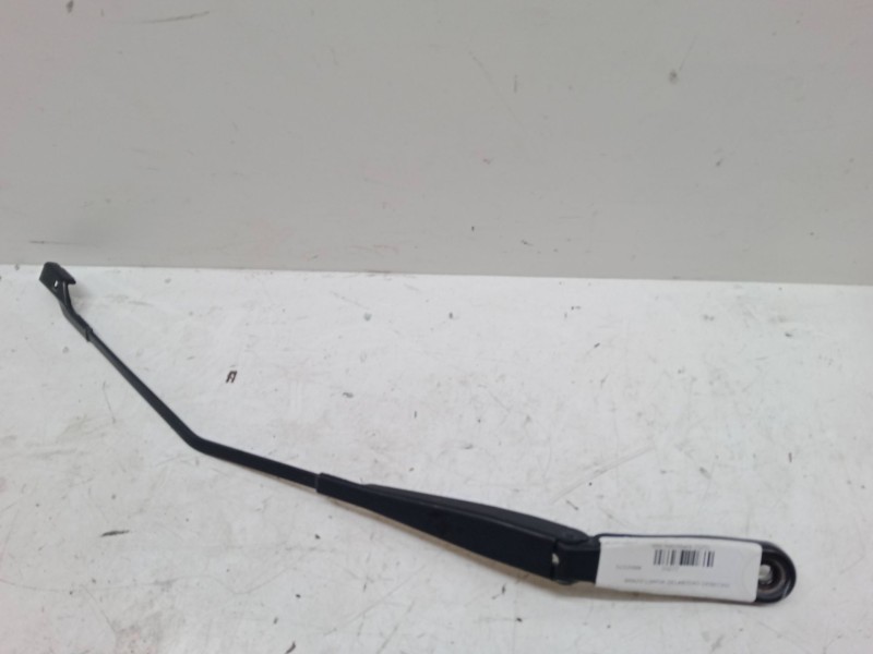 Recambio de brazo limpia delantero derecho para volvo v40 hatchback (525) d2 referencia OEM IAM   