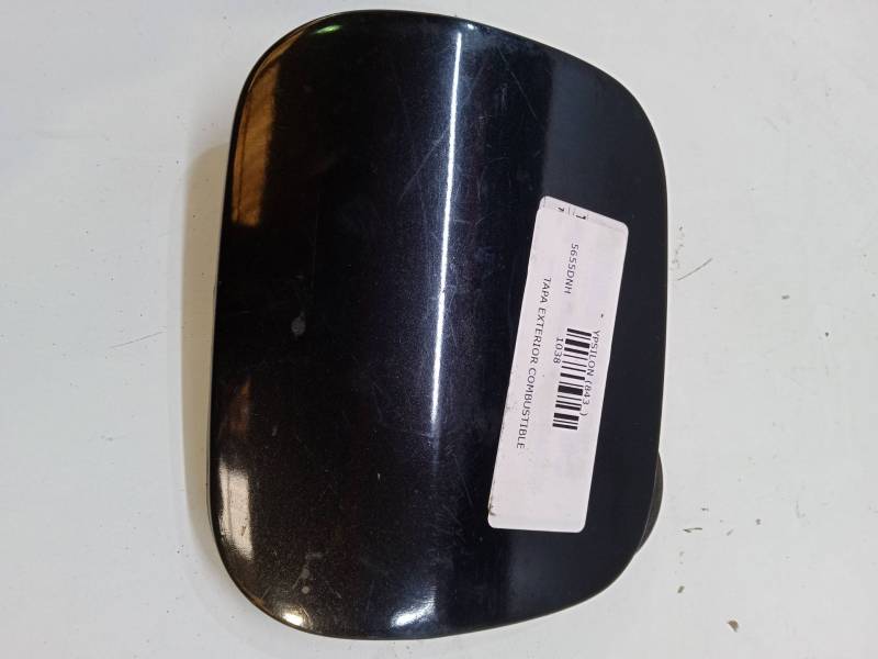TAPA EXTERIOR COMBUSTIBLE 