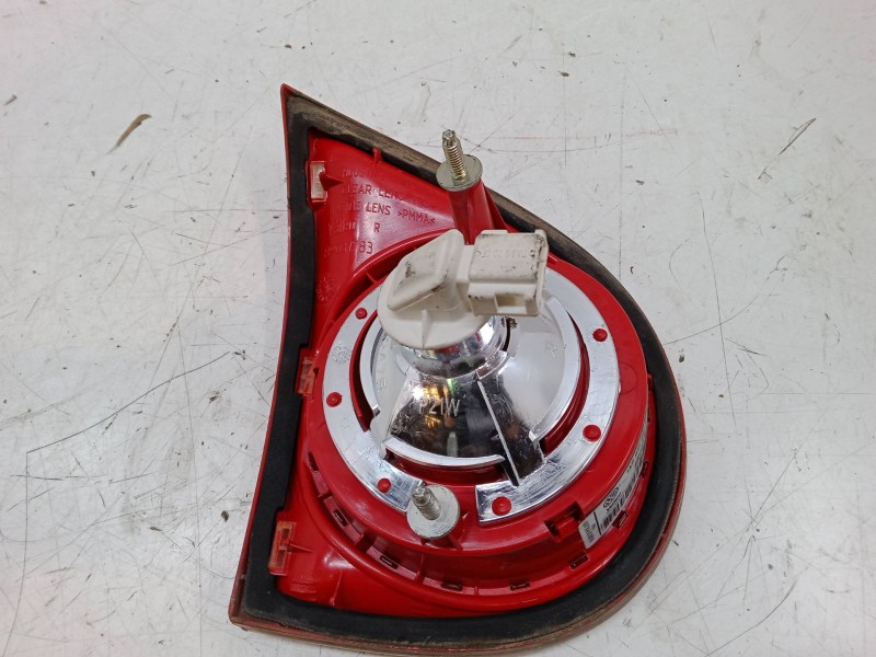 Recambio de piloto trasero porton derecho para volkswagen golf v (1k1) 2.0 tdi 16v referencia OEM IAM   