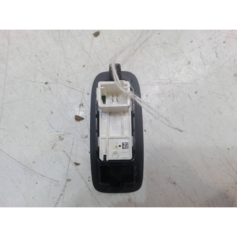 Recambio de mando elevalunas trasero derecho para citroën c4 grand picasso ii (da_, de_) 2.0 bluehdi 150 referencia OEM IAM   