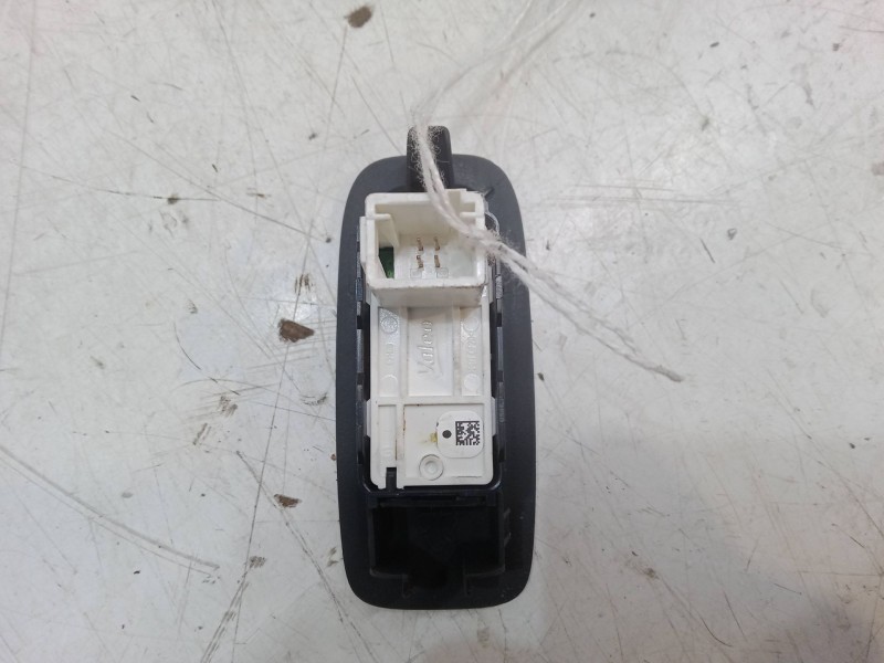 Recambio de mando elevalunas trasero derecho para citroën c4 grand picasso ii (da_, de_) 2.0 bluehdi 150 referencia OEM IAM   