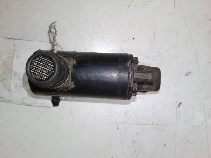 Recambio de bomba limpiaparabrisas para kia carens ii monospace (fj) 2.0 crdi referencia OEM IAM   