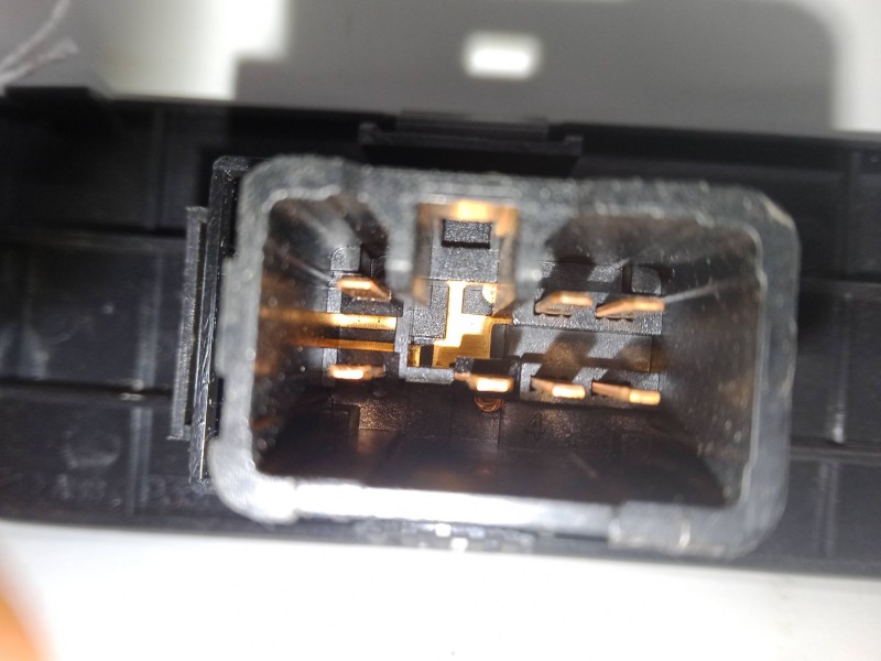 Recambio de mando elevalunas trasero derecho para hyundai matrix (fc) 1.6 referencia OEM IAM 35  