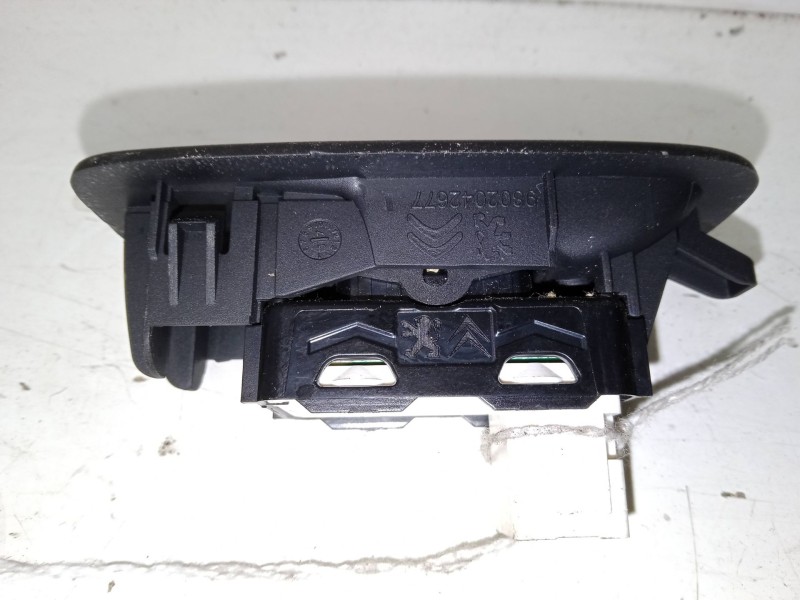 Recambio de mando elevalunas trasero izquierdo para citroën c4 grand picasso ii (da_, de_) 2.0 bluehdi 150 referencia OEM IAM   