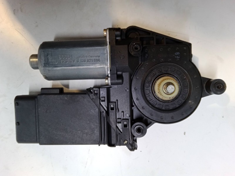 Recambio de motor elevaluna delantero derecho para volkswagen passat b5.5 (3b3) 1.9 tdi 4motion referencia OEM IAM 1C1959802  