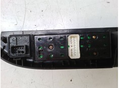 Recambio de mando elevalunas delantero izquierdo para kia carens ii monospace (fj) 2.0 crdi referencia OEM IAM    2