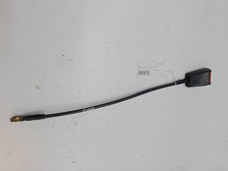 Recambio de anclaje cinturon delantero central para iveco daily i caja/chasis 40-10 referencia OEM IAM   