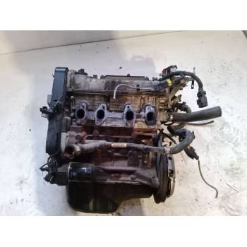 MOTOR COMPLETO 169A4000 tiene tornillos rotos del escape