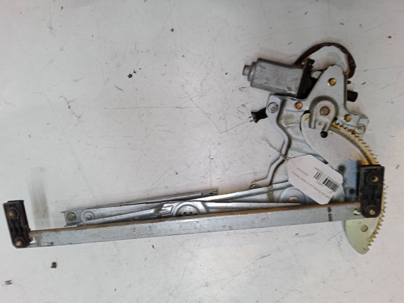 Recambio de elevalunas electrico delantero derecho para kia carens ii monospace (fj) 2.0 crdi referencia OEM IAM   