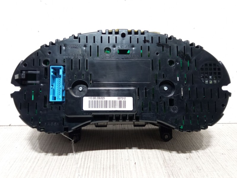 Recambio de cuadro instrumentos para audi a3 sportback (8pa) 1.6 fsi referencia OEM IAM 8P0920900T  