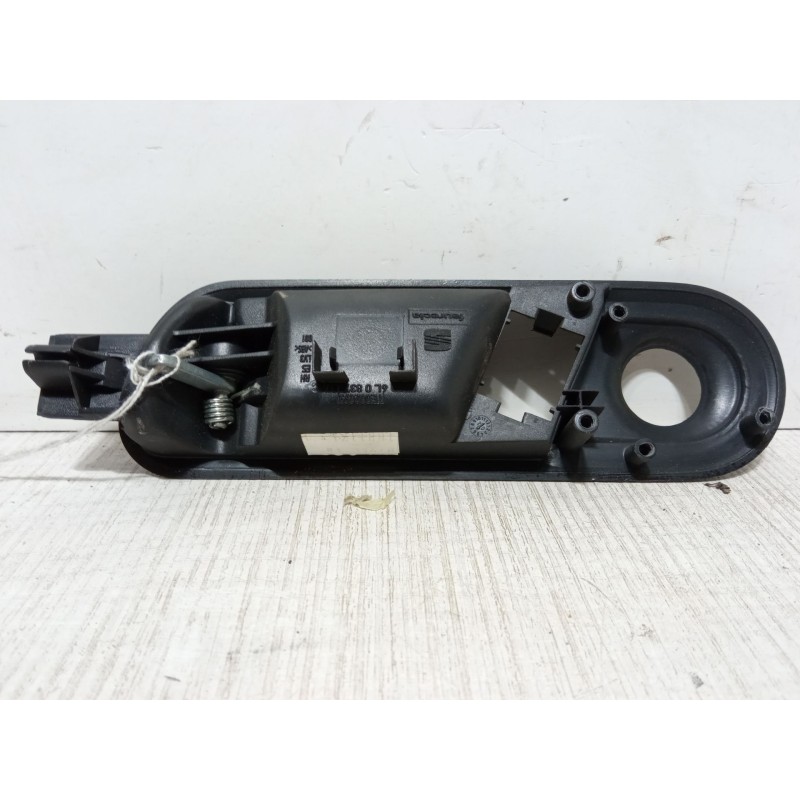 Recambio de maneta interior puerta delantera derecha para seat ibiza iii (6l1) 1.4 16v referencia OEM IAM 6L0837114   Recambio de maneta interior puerta delantera derecha para seat ibiza iii (6l1) 1.4 16v referencia OEM IAM 6L0837114
