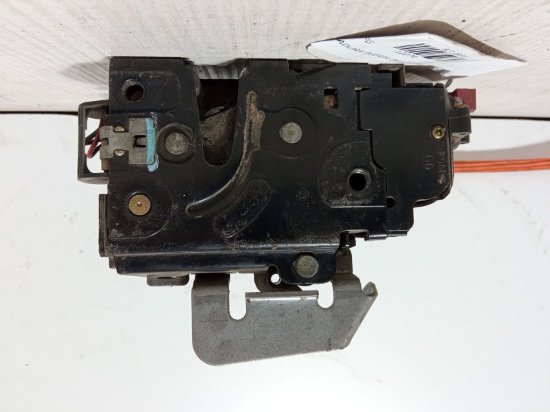 Recambio de cerradura puerta delantera derecha para audi a3 (8p1) 2.0 tdi 16v referencia OEM IAM 164E1837016  