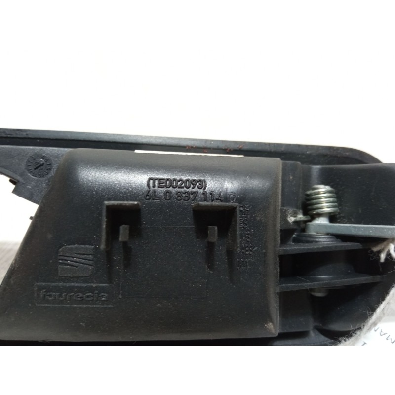 Recambio de maneta interior puerta delantera derecha para seat ibiza iii (6l1) 1.4 16v referencia OEM IAM 6L0837114   Recambio de maneta interior puerta delantera derecha para seat ibiza iii (6l1) 1.4 16v referencia OEM IAM 6L0837114