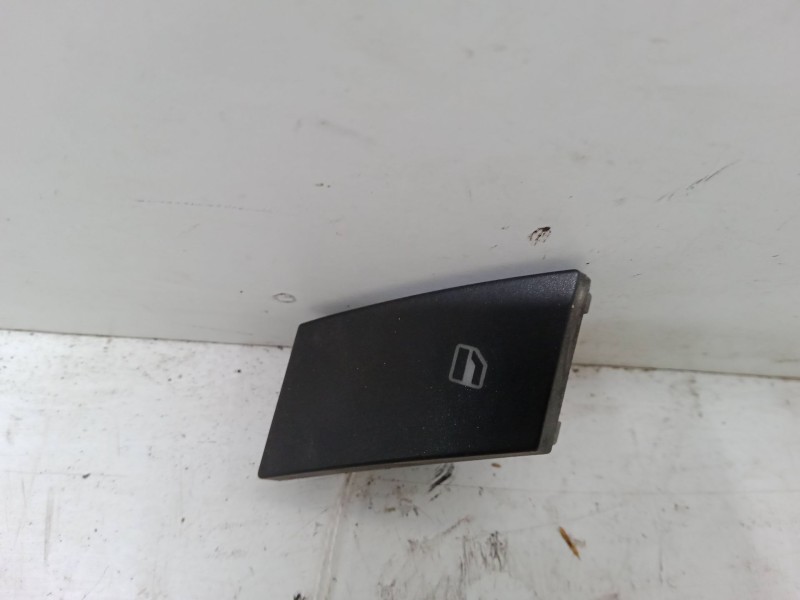 Recambio de mando elevalunas delantero derecho para seat ibiza iii (6l1) 1.4 16v referencia OEM IAM   