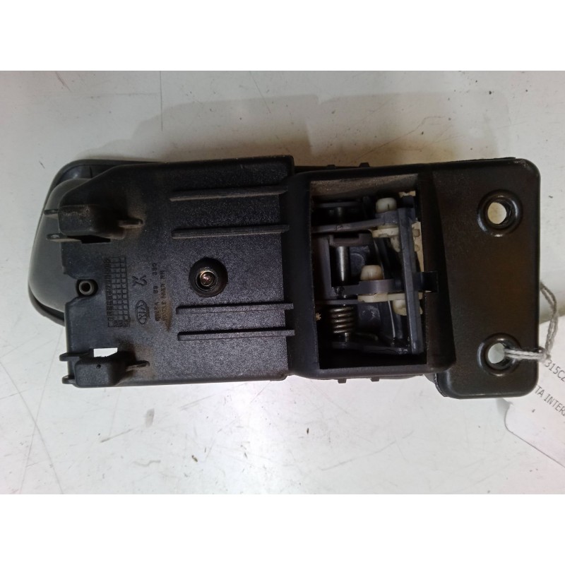 Recambio de maneta interior puerta delantera derecha para kia carens ii monospace (fj) 2.0 crdi referencia OEM IAM   