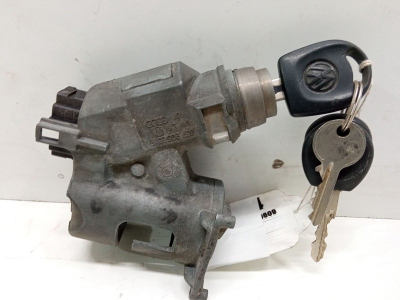 Recambio de clausor para volkswagen polo iii (6n1) 50 1.0 referencia OEM IAM 357905851F  