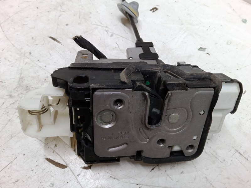 Recambio de cerradura puerta delantera derecha para volvo v40 hatchback (525) d2 referencia OEM IAM 31440390  