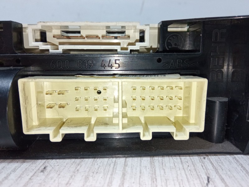 Recambio de mando calefaccion / a/a para seat ibiza iii (6l1) 1.4 16v referencia OEM IAM 6L0820045  