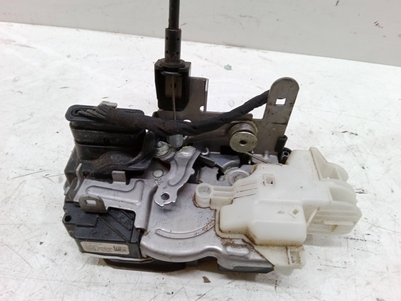 Recambio de cerradura puerta delantera derecha para volvo v40 hatchback (525) d2 referencia OEM IAM 31440390  