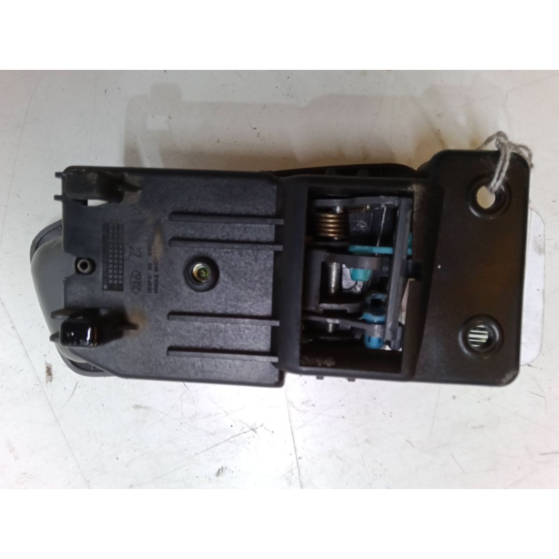 Recambio de maneta interior puerta delantera izquierda para kia carens ii monospace (fj) 2.0 crdi referencia OEM IAM   